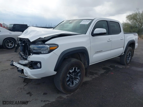 2020 Toyota Tacoma 2WD SR5 with VIN 3TMAZ5CN2LM133990, listed as a IAAI auction lot 41423069 with 56,184 mi miles. Bid and sale history available at carsss.com. Image 18.
