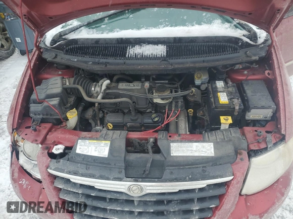 2007 Chrysler Town & Country Touring with VIN 2A8GP54L67R207318, listed as a Copart auction lot 46127425 with 57,155 mi miles and Salvage Title. Bid and sale history available at DreamBid. Image 12.
