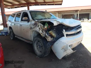 2007 Chevrolet Suburban LT с VIN 3GNFK16367G169562, выставлен на аукционе IAAI как лот 42563602 с пробегом Не указан миль и . История ставок и продаж доступна на DreamBid. Изображение 1.