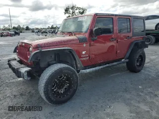 2013 Jeep Wrangler Unlimited Sport z VIN 1C4BJWDG4DL582804, wystawiony jako Copart lot #56723215 z przebiegiem 160 967 mil mil oraz Czysty tytuł • Clean title. Historia ofert i sprzedaży dostępna na DreamBid. Obrazek 1.