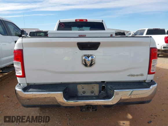 2021 Ram 2500 Tradesman with VIN 3C6UR5HJ9MG559556, listed as a IAAI auction lot 41637619 with 119,038 mi miles and . Bid and sale history available at DreamBid. Image 16.