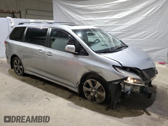 2017 Toyota Sienna SE with VIN 5TDXZ3DC6HS852078, listed as a Copart auction lot 51044615 with 81,552 mi miles and Salvage title. Bid and sale history available at DreamBid. Image 4.