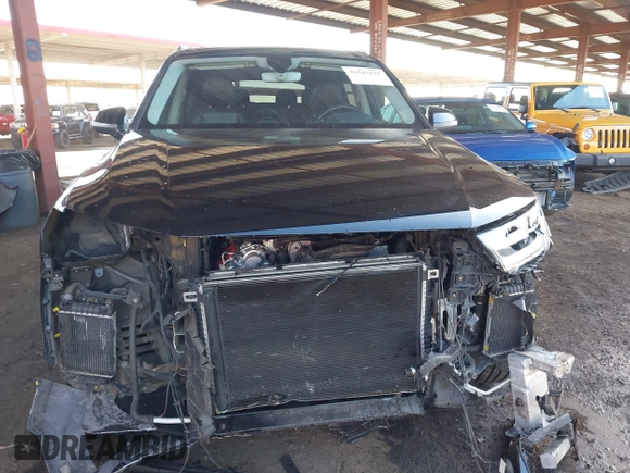 2017 Audi Q7 Premium Plus z VIN WA1LAAF78HD001416, wystawiony jako IAAI lot #42543835 z przebiegiem 110 037 mil mil oraz . Historia ofert i sprzedaży dostępna na DreamBid. Obrazek 13.