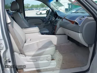2010 Chevrolet Tahoe LT with VIN 1GNUCBE04AR279051, listed as a IAAI auction lot 41842291 with 227,227 mi miles and . Bid and sale history available at DreamBid. Image 5.