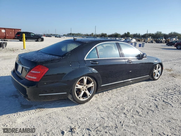 2013 Mercedes-Benz S-Class S 550 with VIN WDDNG7DB3DA527588, listed as a Copart auction lot 44117885 with 92,417 mi miles and Clean Title. Bid and sale history available at carsss.com. Image 3.