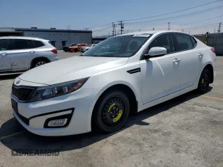 2015 Kia Optima LX z VIN KNAGM4A78F5557737, wystawiony jako Copart lot #56237515 z przebiegiem 83 867 mil mil oraz Szkoda całkowita • Salvage title. Historia ofert i sprzedaży dostępna na DreamBid. Obrazek 1.