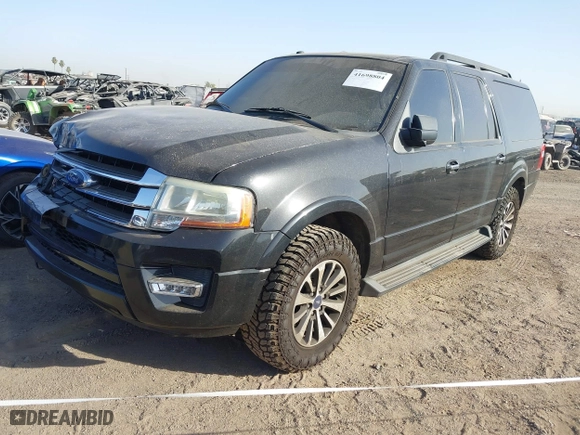 2015 Ford Expedition EL XLT with VIN 1FMJK1HT2FEF13504, listed as a IAAI auction lot 41698804 with 211,196 mi miles. Bid and sale history available at carsss.com. Image 17.