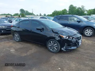 2021 Nissan Versa SV with VIN 3N1CN8EV5ML829885, listed as a IAAI auction lot 42407331 with 71,373 mi miles and . Bid and sale history available at DreamBid. Image 1.
