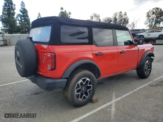 2021 Ford Bronco with VIN 1FMDE5BH8MLA82532, listed as a Copart auction lot 48372945 with 38,782 mi miles and Salvage Title. Bid and sale history available at carsss.com. Image 3.