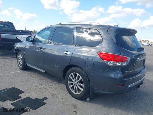 2014 Nissan Pathfinder S with VIN 5N1AR2MN6EC724725, listed as a IAAI auction lot 41564938 with 101,500 mi miles. Bid and sale history available at carsss.com. Image 3.