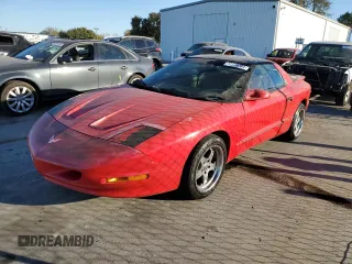 1995 Pontiac Firebird Firebird z VIN 2G2FS22S5S2247034, wystawiony jako Copart lot #77779784 z przebiegiem 113 891 mil mil oraz Czysty tytuł • Clean title. Historia ofert i sprzedaży dostępna na DreamBid. Obrazek 1.