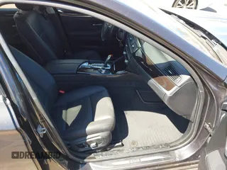 2014 BMW 5 Series 528i z VIN WBA5A5C50ED510000, wystawiony jako IAAI lot #41871538 z przebiegiem 37 169 mil mil oraz . Historia ofert i sprzedaży dostępna na DreamBid. Obrazek 5.