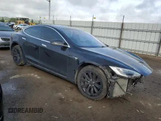 2018 Tesla Model S 75D with VIN 5YJSA1E29JF281871, listed as a Copart auction lot 50743825 with 118,516 mi miles and Salvage Title. Bid and sale history available at DreamBid. Image 4.