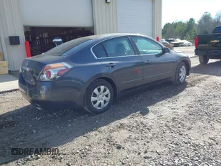 2009 Nissan Altima 2.5 S with VIN 1N4AL21E49N416348, listed as a IAAI auction lot 41455209 with 199,012 mi miles. Bid and sale history available at carsss.com. Image 4.