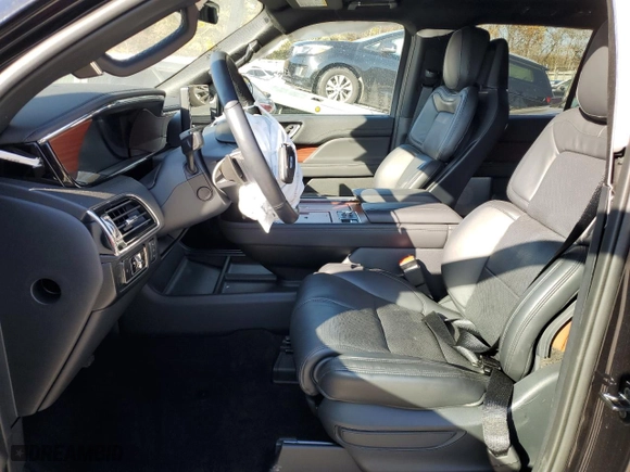 2024 Lincoln Navigator L Reserve with VIN 5LMJJ3LG8REL03337, listed as a Copart auction lot 76786434 with 14,748 mi miles and Salvage Title. Bid and sale history available at carsss.com. Image 7.