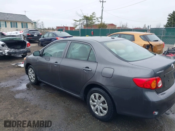 2010 Toyota Corolla z VIN JTDBU4EEXAJ058637, wystawiony jako IAAI lot #41810086 z przebiegiem 179 193 mil mil oraz . Historia ofert i sprzedaży dostępna na DreamBid. Obrazek 3.