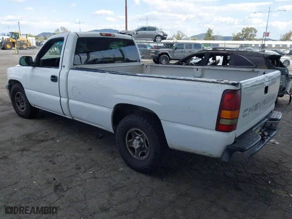 2002 Chevrolet Silverado 1500 with VIN 1GCEC14V82Z236404, listed as a IAAI auction lot 41970241 with 240,265 mi miles. Bid and sale history available at carsss.com. Image 3.