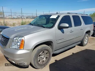 2007 GMC Yukon XL SLT with VIN 1GKFK16317J206173, listed as a IAAI auction lot 42117433 with Not Provided miles. Bid and sale history available at carsss.com. Image 2.