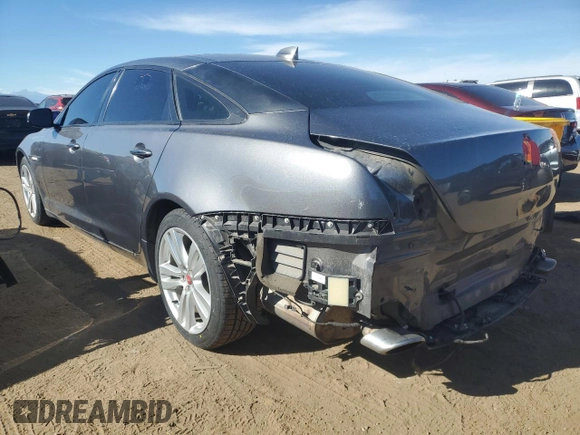 2016 Jaguar XJ Portfolio z VIN SAJWJ2GD3G8W03257, wystawiony jako Copart lot #76550324 z przebiegiem 79 205 mil mil oraz Szkoda całkowita • Salvage title. Historia ofert i sprzedaży dostępna na DreamBid. Obrazek 2.
