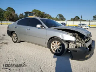 2003 Lexus ES 300 with VIN JTHBF30G030098309, listed as a Copart auction lot 44358635 with 284,183 mi miles and Salvage Title. Bid and sale history available at DreamBid. Image 4.