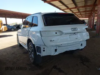 2023 Audi Q7 Premium Plus with VIN WA1LCBF75PD006040, listed as a IAAI auction lot 42478728 with 29,457 mi miles and . Bid and sale history available at DreamBid. Image 3.