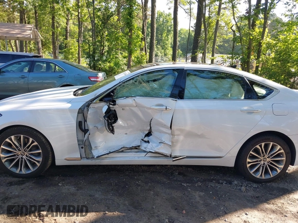 2017 Genesis G80 3.8L z VIN KMHGN4JE6HU168680, wystawiony jako IAAI lot #42524348 z przebiegiem 65 864 mil mil oraz . Historia ofert i sprzedaży dostępna na DreamBid. Obrazek 6.