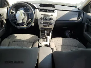 2009 Ford Focus SE z VIN 1FAHP35N59W148326, wystawiony jako Copart lot #57688025 z przebiegiem Nie podano mil oraz Szkoda całkowita • Salvage title. Historia ofert i sprzedaży dostępna na DreamBid. Obrazek 8.