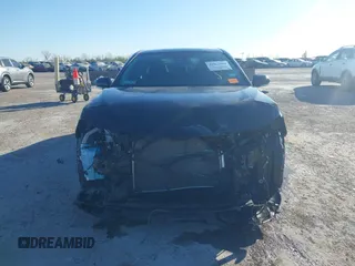 2019 Toyota Camry LE z VIN 4T1B11HK7KU748219, wystawiony jako IAAI lot #41864602 z przebiegiem 29 978 mil mil oraz . Historia ofert i sprzedaży dostępna na DreamBid. Obrazek 6.