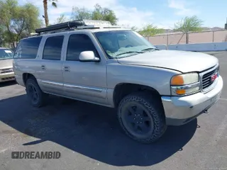2005 GMC Yukon XL SLT with VIN 1GKFK16Z95J155393, listed as a IAAI auction lot 41929213 with 206,876 mi miles. Bid and sale history available at carsss.com. Image 1.