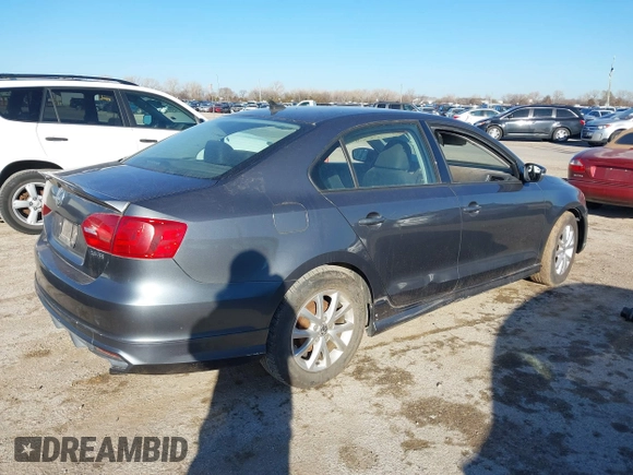 2012 Volkswagen Jetta Sedan SE w/Convenience & Sunroof with VIN 3VWDX7AJ6CM352155, listed as a IAAI auction lot 41461720 with 1 mi miles. Bid and sale history available at carsss.com. Image 4.