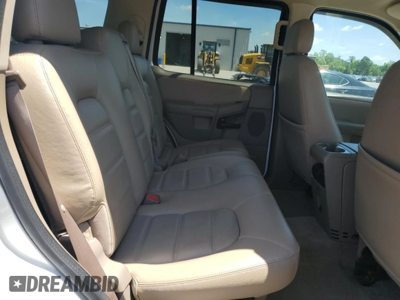 2005 Ford Explorer XLT с VIN 1FMZU63K75UA93316, выставлен на аукционе Copart как лот 61532905 с пробегом 187 189 миль миль и Списание • Salvage title. История ставок и продаж доступна на DreamBid. Изображение 11.