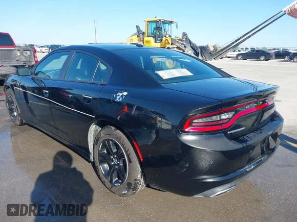 2020 Dodge Charger SXT with VIN 2C3CDXBG1LH123864, listed as a IAAI auction lot 41984310 with 117,828 mi miles and . Bid and sale history available at carsss.com. Image 3.