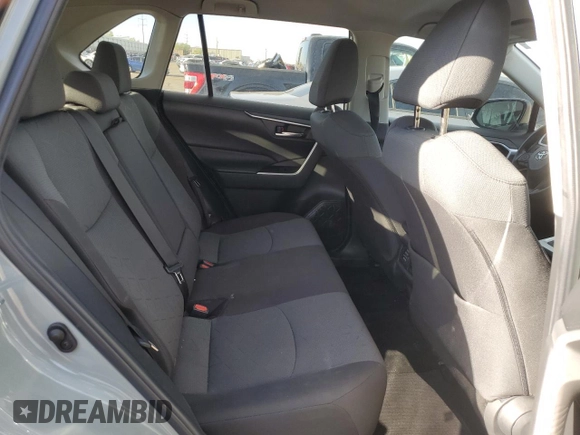 2022 Toyota RAV4 XLE with VIN 2T3W1RFV0NW189461, listed as a Copart auction lot 57841765 with 18,067 mi miles and Salvage title. Bid and sale history available at DreamBid. Image 11.