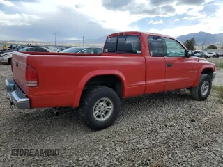 1999 Dodge Dakota SLT with VIN 1B7GG22X7XS101535, listed as a Copart auction lot 71592334 with 151,644 mi miles and Salvage Title. Bid and sale history available at DreamBid. Image 3.