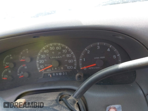 1997 Ford F-150 XL with VIN 1FTEX18L3VKB96680, listed as a IAAI auction lot 41928286 with 171,295 mi miles. Bid and sale history available at carsss.com. Image 7.