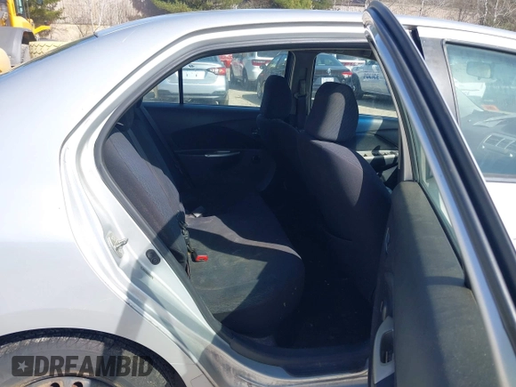 2007 Toyota Yaris with VIN JTDBT923671061305, listed as a IAAI auction lot 41974027 with 261,995 mi miles and . Bid and sale history available at DreamBid. Image 8.