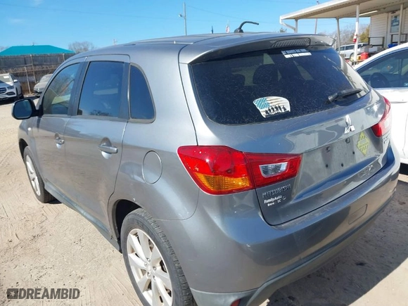 2014 Mitsubishi Outlander Sport ES with VIN 4A4AP3AU3EE002749, listed as a IAAI auction lot 41625639 with 121,680 mi miles. Bid and sale history available at carsss.com. Image 3.