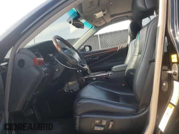 2008 Lexus LS 460 with VIN JTHBL46F185075161, listed as a Copart auction lot 55852165 with 173,831 mi miles and Salvage Title. Bid and sale history available at DreamBid. Image 7.
