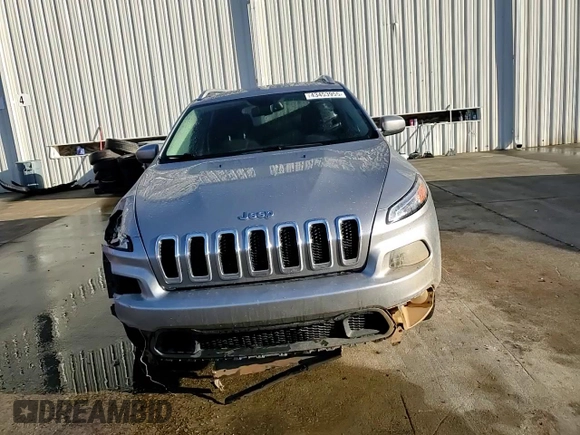 2017 Jeep Cherokee Latitude with VIN 1C4PJLCS9HW650948, listed as a Copart auction lot 43453955 with 140,764 mi miles and Salvage Title. Bid and sale history available at carsss.com. Image 12.