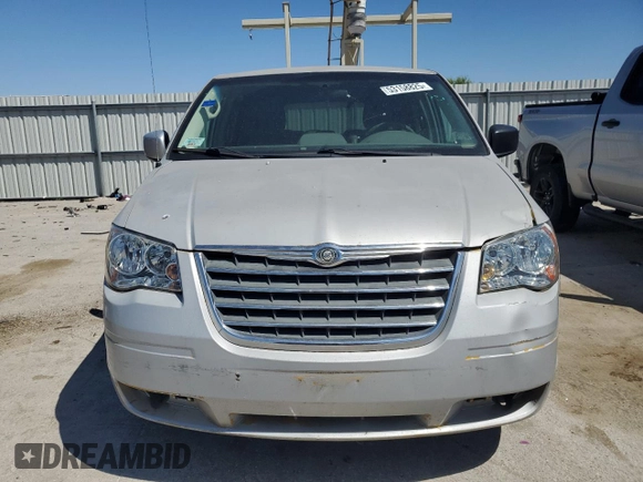 2009 Chrysler Town & Country LX with VIN 2A8HR44E39R525345, listed as a Copart auction lot 53158825 with 279,595 mi miles and Salvage Title. Bid and sale history available at DreamBid. Image 5.