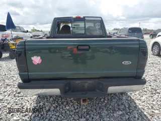 2002 Ford Ranger XLT Appearance with VIN 1FTYR44E42TA32828, listed as a Copart auction lot 60205715 with 290,846 mi miles and Salvage title. Bid and sale history available at DreamBid. Image 6.