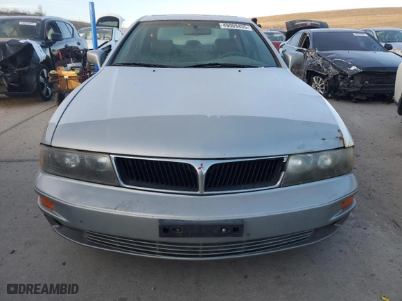2000 Mitsubishi Diamante LS with VIN 6MMAP67P5YT006608, listed as a Copart auction lot 49009455 with 241,503 mi miles and Clean Title. Bid and sale history available at carsss.com. Image 5.