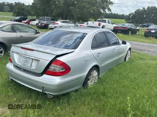 2007 Mercedes-Benz E 350 z VIN WDBUF56XX7B076632, wystawiony jako Copart lot #59032795 z przebiegiem 130 410 mil mil oraz Szkoda całkowita • Salvage title. Historia ofert i sprzedaży dostępna na DreamBid. Obrazek 4.