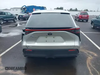 2024 Toyota bZ4X XLE z VIN JTMABACA8RA080924, wystawiony jako IAAI lot #41938891 z przebiegiem Nie podano mil oraz . Historia ofert i sprzedaży dostępna na DreamBid. Obrazek 16.