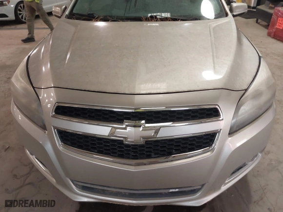 2013 Chevrolet Malibu LT with VIN 1G11E5SA3DF265015, listed as a IAAI auction lot 41400138 with 180,301 mi miles. Bid and sale history available at carsss.com. Image 12.
