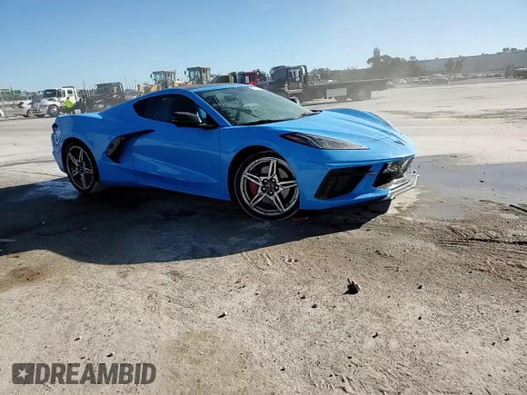 2022 Chevrolet Corvette 3LT z VIN 1G1YC2D42N5111848, wystawiony jako Copart lot #82081144 z przebiegiem 4 874 mil mil oraz Szkoda całkowita • Salvage title. Historia ofert i sprzedaży dostępna na DreamBid. Obrazek 11.