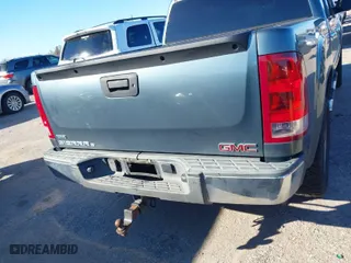 2011 GMC Sierra 1500 SLE with VIN 3GTP1VE02BG290967, listed as a IAAI auction lot 41255905 with 225,609 mi miles. Bid and sale history available at carsss.com. Image 16.