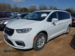 2022 Chrysler Pacifica Touring L with VIN 2C4RC1BGXNR132615, listed as a IAAI auction lot 41643983 with 45,717 mi miles and . Bid and sale history available at DreamBid. Image 17.