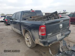 2019 Ram 1500 Limited z VIN 1C6SRFHT9KN594990, wystawiony jako IAAI lot #41760766 z przebiegiem 102 740 mil mil oraz . Historia ofert i sprzedaży dostępna na DreamBid. Obrazek 3.