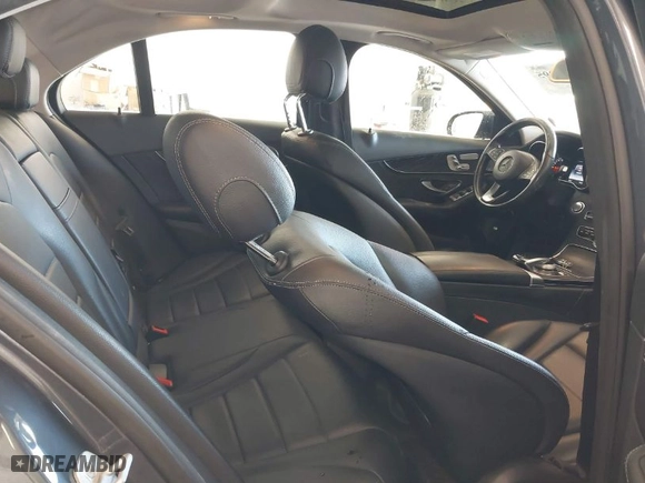 2015 Mercedes-Benz C-Class C 300 Luxury with VIN 55SWF4KBXFU066756, listed as a IAAI auction lot 41297395 with 104,298 mi miles. Bid and sale history available at carsss.com. Image 8.